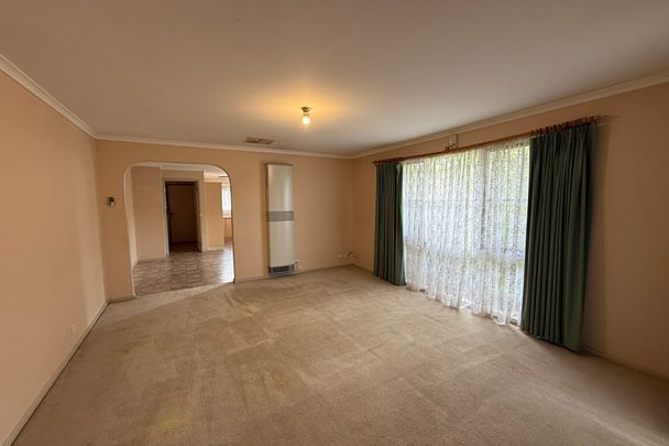 68 Fleetwood Drive, Narre Warren VIC - Photo 1