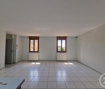 Location Appartement 4 pièces 67m² VARENNES VAUZELLES 58640 - Photo 2