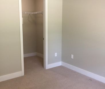 PARALLEL ONE APTS - 108 - P1-108 - Photo 2