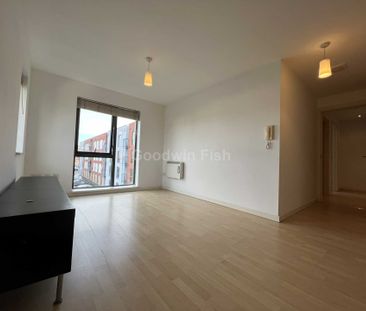 Ordsall Lane, Salford - Photo 4