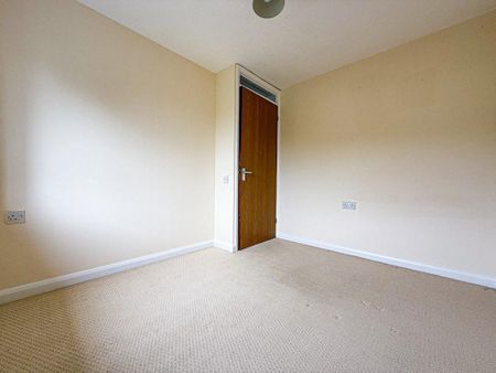 2 bedroom semi-detached house to rent - Photo 4