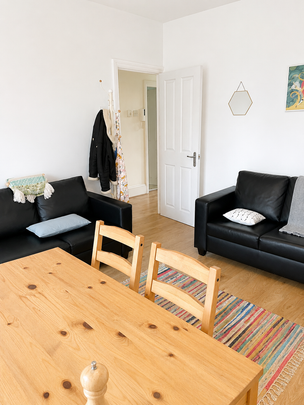 5 Pegwell House Room 4 - Photo 1