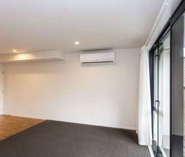 Lovely two bedroom townhouse – periodic tenancy. - Photo 1