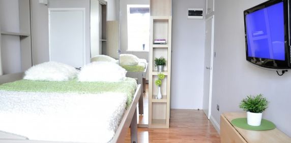 Nice Studio Notting Hill! Bills included! £345 PW - Photo 2