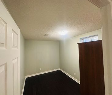 For Lease - 776 Mccue Drive, Oshawa, Ontario - Photo 2