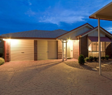 Family Entertainer with Multiple Living Areas & Poolside Paradise - Photo 1