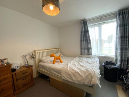 1 bedroom ground floor flat to rent - Photo 3