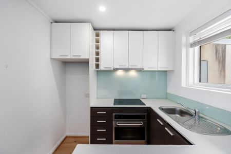 12/372 Toorak Road, South Yarra VIC 3141 - Apartment For Rent | Domain - Photo 5