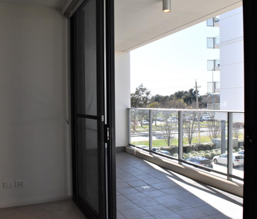 Modern Apartment in a Prime Location - Photo 5