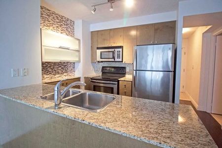 For Lease - 11 Brunel Court Unit# 5107, Toronto, Ontario - Photo 2