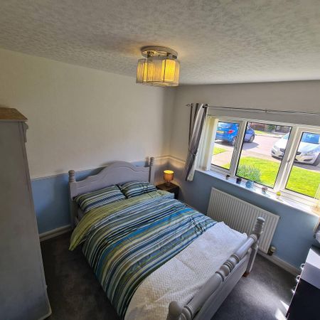 2 bedroom flat to rent - Photo 4