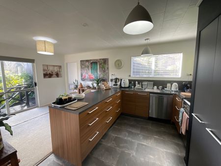 TIDY AND INVITING THREE BEDROOM HOME - Photo 3