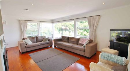 Fabulous Family Home - Photo 4