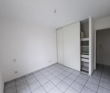 Location Appartement 3 pièces 53m² LA MONTAGNE 97417 - Photo 3