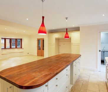 5 bedroom detached house to rent - Photo 6