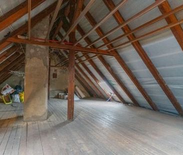 Ca. 51 m² große 2-Zimmer-Dachgeschosswohnung mit Tageslichtbad in H... - Foto 1