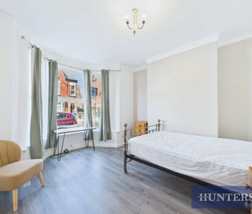 1 bedroom Flat To Let - Photo 1