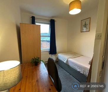 1 bedroom in a house share to rent - Photo 6