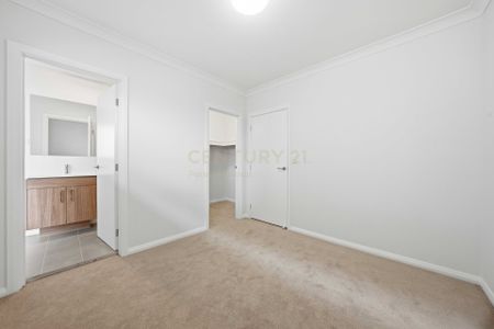 Neatly Presented Family Home - Photo 3