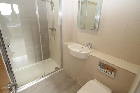 Bryanston Court, Selden Hill, Hemel Hempstead, HP2 4TN, Hertfordshire - Photo 4