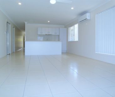 Spacious Half Duplex Unit in Darling Heights! - Photo 1