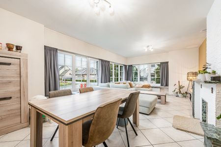 Ruime woning met 3 slaapkamers, garage en tuin te huur - foto 2