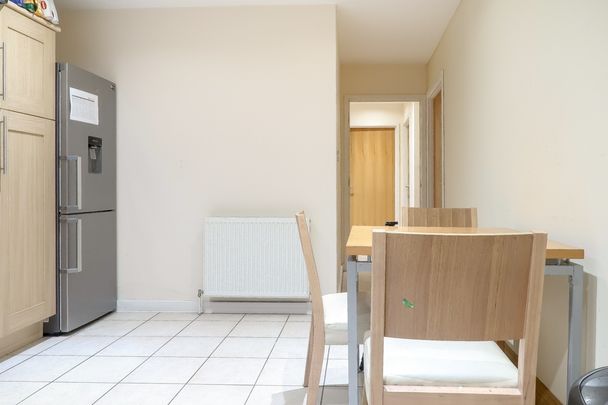 Room in a Shared Flat, Ilford, IG3 - Photo 1