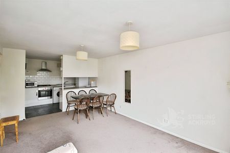 Chevremont, Jenner Road, Guildford, Surrey, GU1 3QL - Photo 2