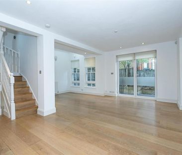 4 bedroom semi-detached house to rent - Photo 6