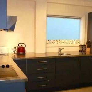 2 Bedroom Te Aro - Photo 3