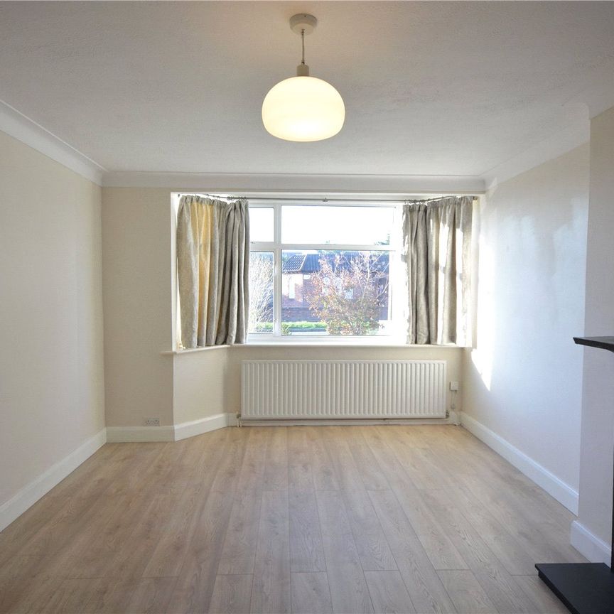 Stoneleigh Crescent, Epsom, Surrey, KT19 0RP - Photo 1