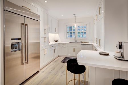 For Lease - 317 Gloucester Avenue, Oakville, Ontario - Photo 4