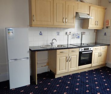 Bedsit, Stanmore Road, B16 - Photo 6