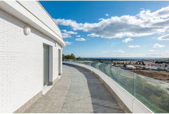 Luxury penthouse for rent in Nueva Andalucia, Spain