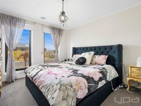 54 Long Forest Avenue, HARKNESS - Photo 3