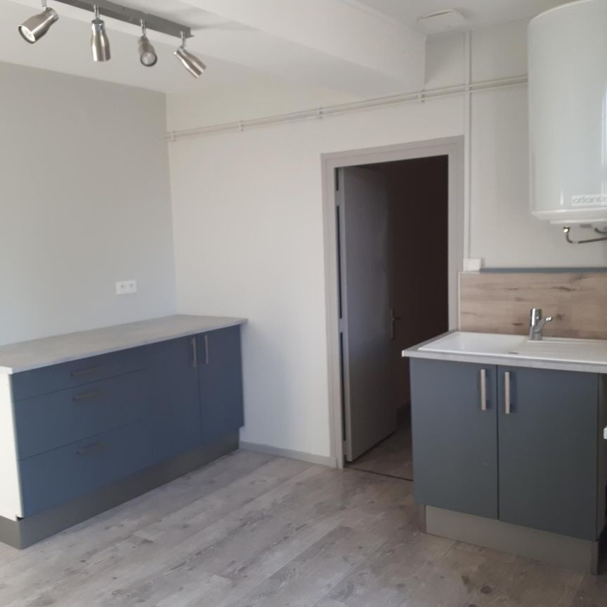 Location Appartement 3 pièces 44m² GANNAT 03800 - Photo 1