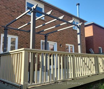 For Lease - 79 Darby Court, Toronto, Ontario - Photo 1