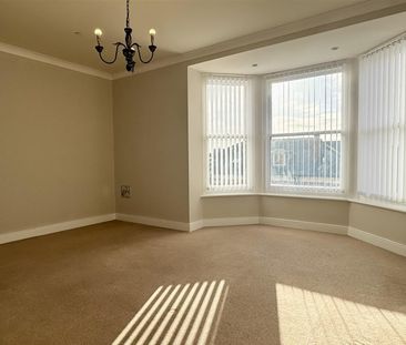 Prince Of Wales Terrace, Scarborough - Photo 3