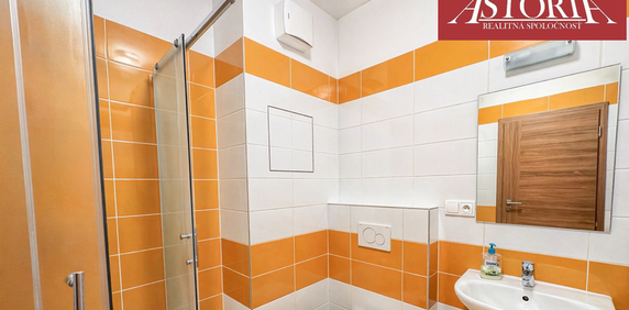 Bright 1-room Apartment with Terrace | Walking Distance to City Centre | Martin - Photo 2
