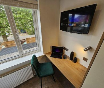 1 bedroom in a house share to rent - Photo 6