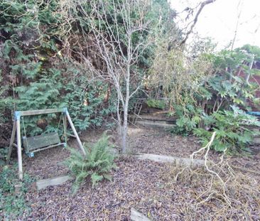 3 bedroom House To Let - Photo 2