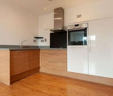 2 bedroom apartment to rent - Photo 3