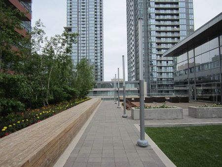 For Lease - 4K Spadina Avenue Unit# 829, Toronto, Ontario - Photo 5