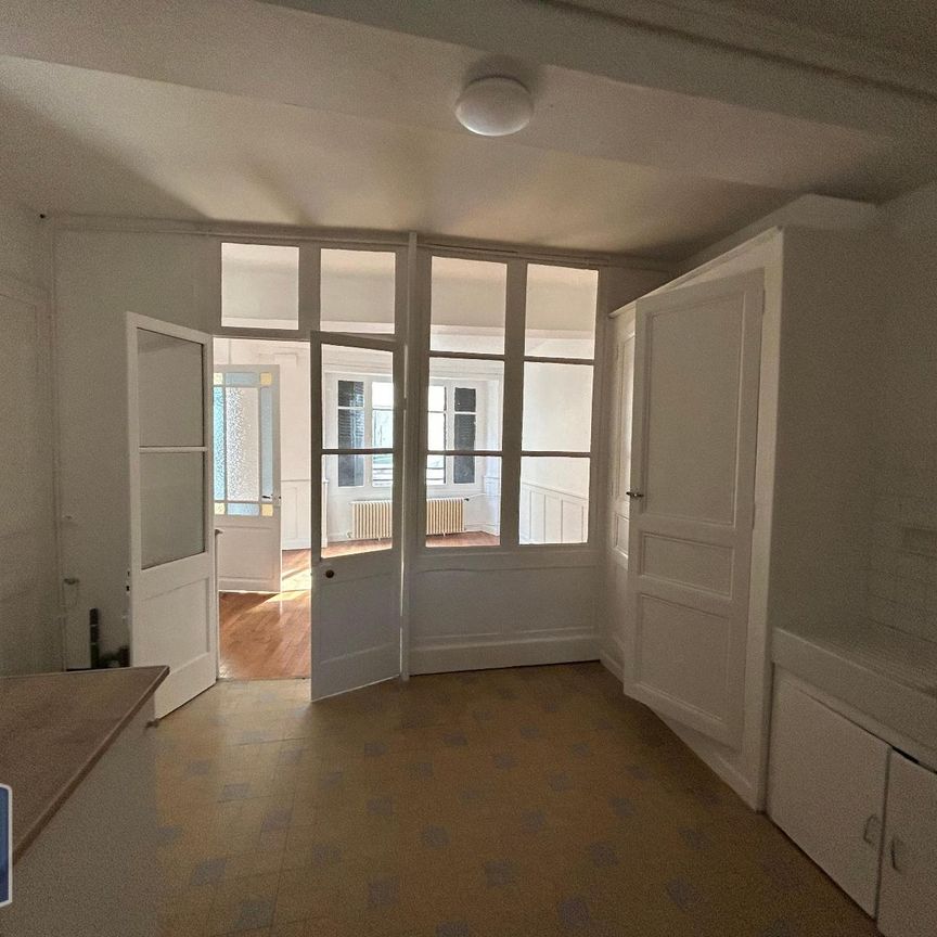 Location Maison 3 pièces 75m² LE BLANC 36300 - Photo 1