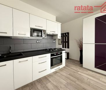 Pronájem bytu 1+1 33 m² - Photo 1