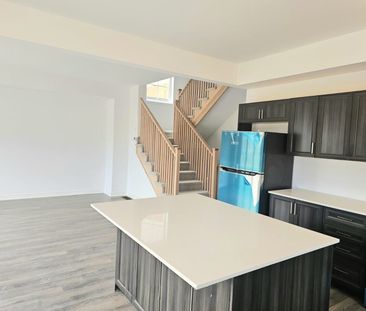 For Lease - 18 Bradden Crescent, Belleville, Ontario - Photo 6