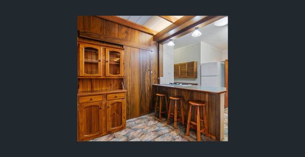 3 bedroom plus study room, family-friendly neighborhood on quite street within both Mt Waverley Secondary School and Mt Waverley Primary School zones - Photo 1