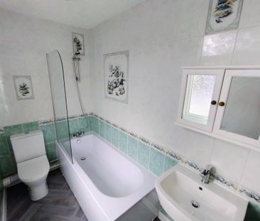 2 bedroom semi-detached house to rent - Photo 6