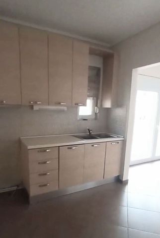 Διαμέρισμα για ενοικίαση Άγιος Κοσμάς (Εύοσμος) - Photo 4