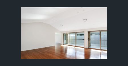 Spacious Family Home in a Prime Shell Cove Location - Photo 3